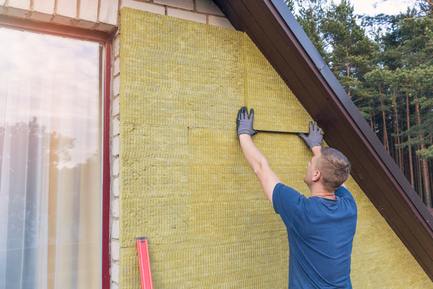 house insulation insulating house facade with mineral rock woo
